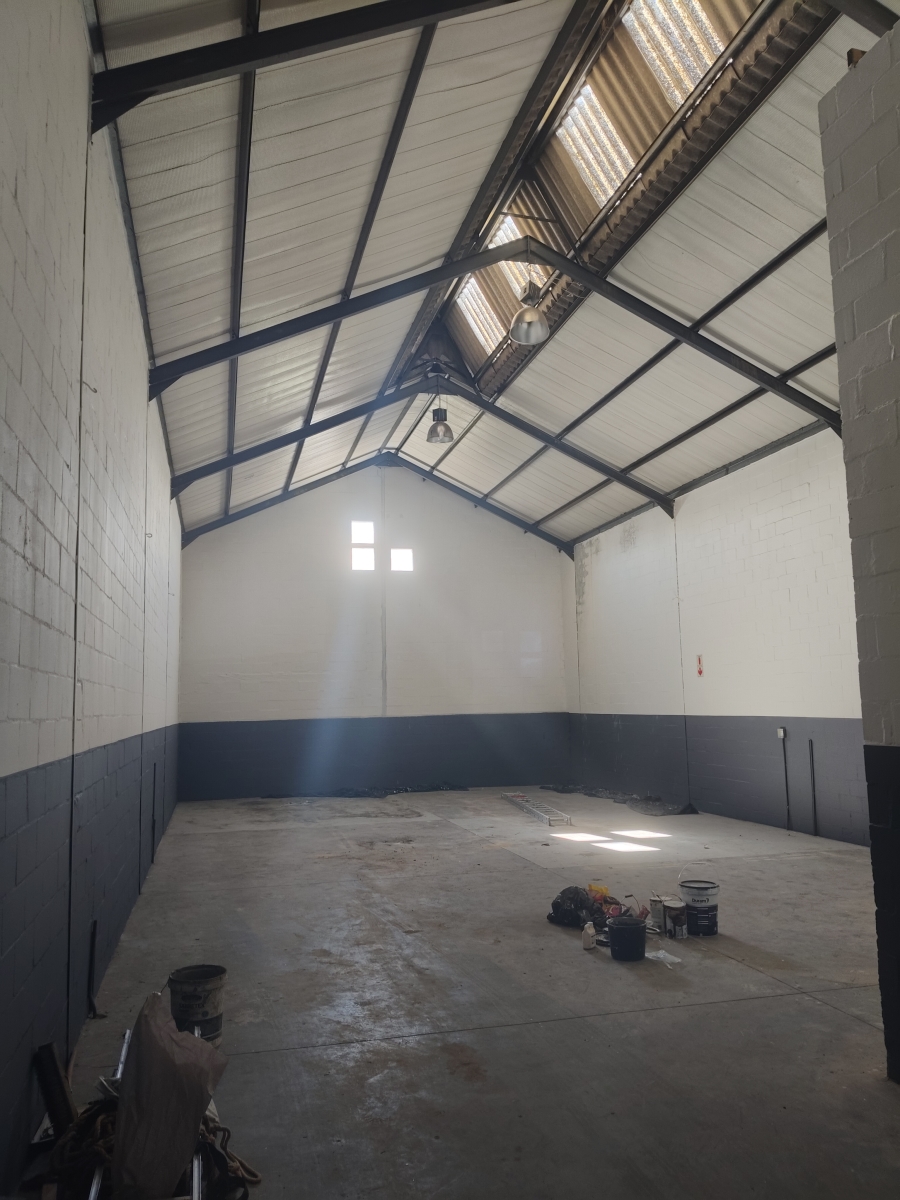 To Let Commercial Property for Rent in Okavango Park Western Cape